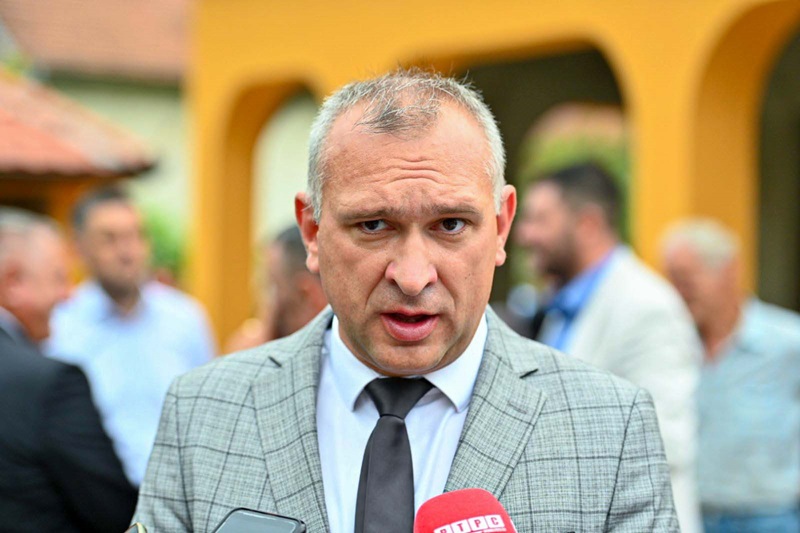 Savić: Brojni projekti uz pomoć Vlade Srpske (FOTO)