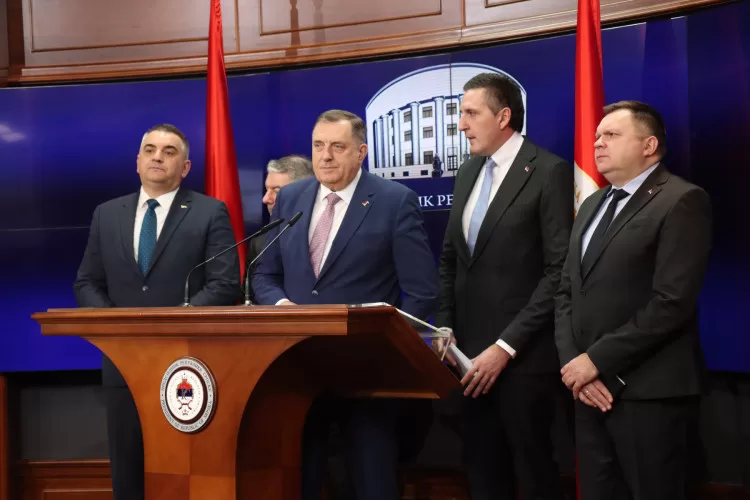 Dodik se obratio građanima: Na Istoku imamo prijatelje