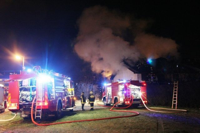 Požar u magacinu u Milićima