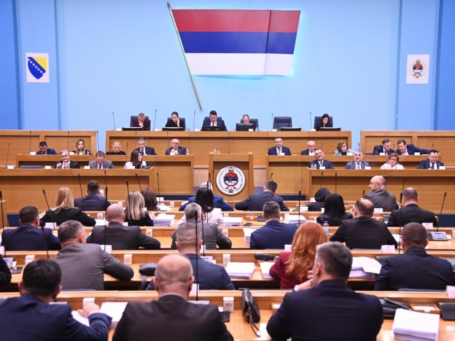 Usvojen Zakon o zabrani pušenja u zatvorenom prostoru, ali ne i Nacrt zakona o igrama na sreću 