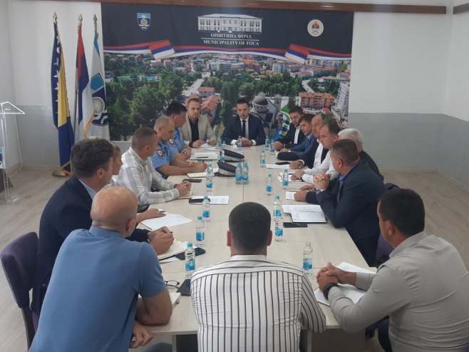Nakon saobraćajne nesreće u Foči: Stanje alarmantno, ekipe hitno da izađu na teren