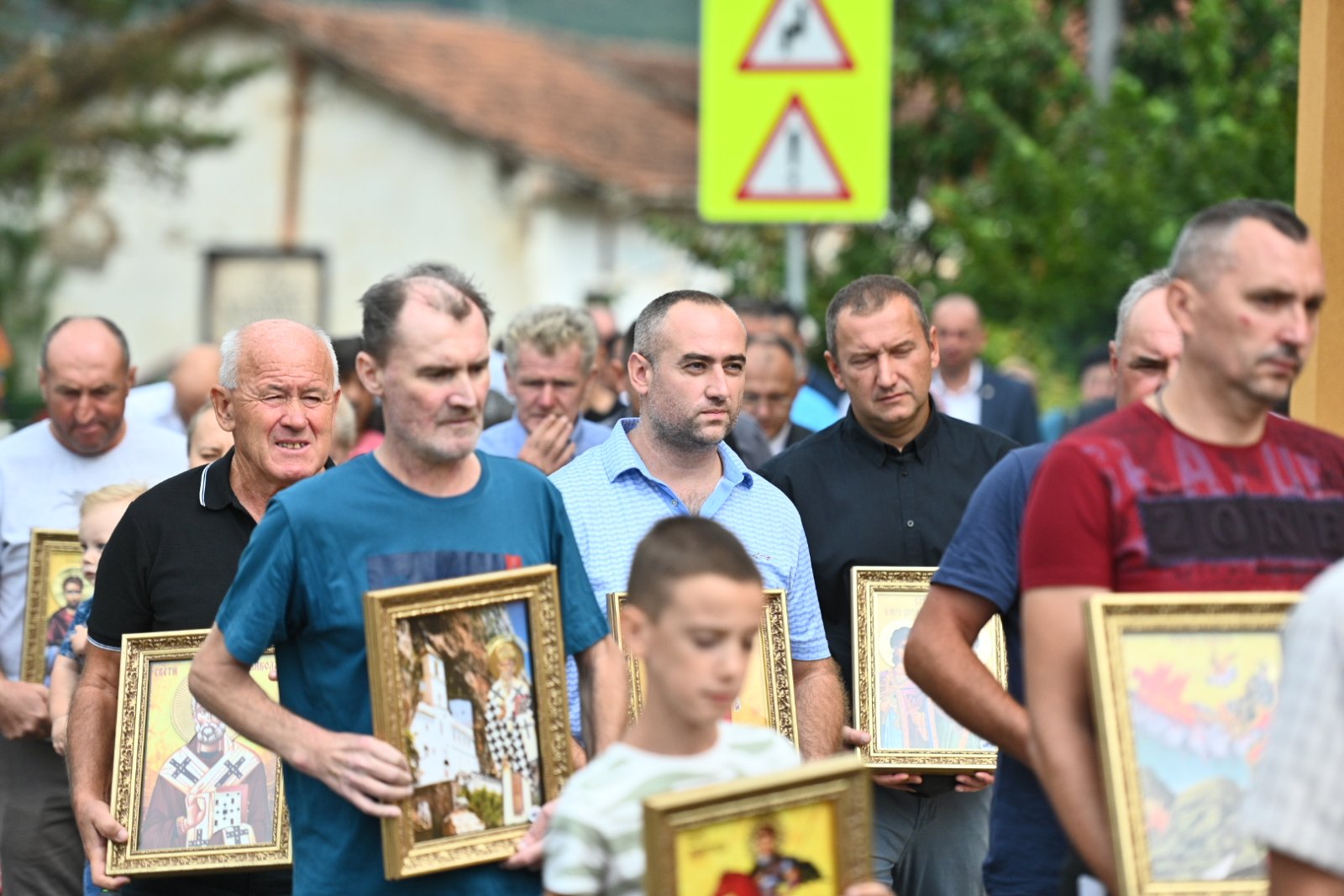  Višković, Savić i Sušić prelomili slavski kolač