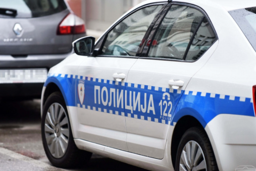 Optužen da je u Milićima ošamario ženu i pogodio tortom u glavu