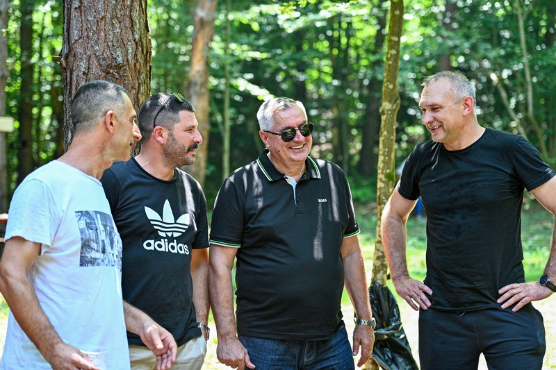 Roštiljijada okupila veliki broj Milićana, stigao i premijer Srpske (FOTO)