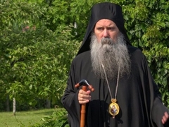Mitropolit Fotije osudio prijetnje Srbima u FBiH i skrnavljenje hrama