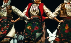 U Bratuncu festival folklora "Na drinske obale dvije, jedno se kolo vije"