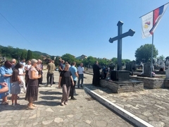 U Bratuncu služen parastos za 20 ubijenih Srba iz naselja Hranča