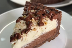 Novogodišnji kolač, gotov za 5 minuta (VIDEO)