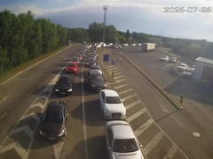 Kolone vozila na nekoliko graničkih prelaza; Velike gužve očekuju se za vikend