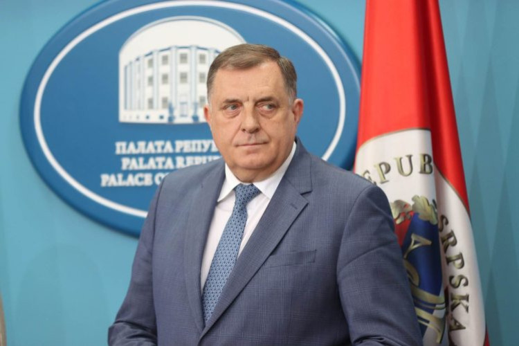 Dodik pozvao poljoprivrednike da se do petka prijave na poziv za nabavku mehanizacije