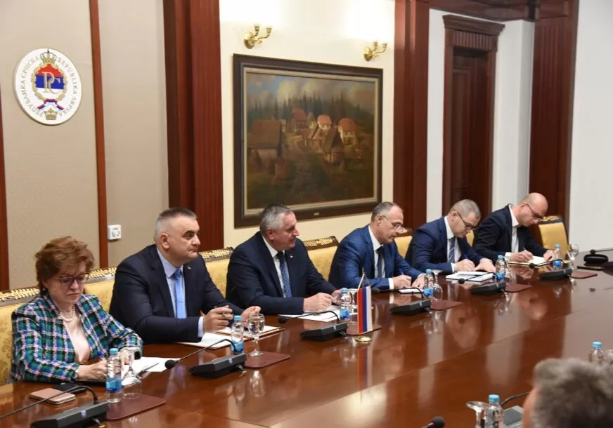 Minimalac 750 KM ali bez dodataka za prevoz, topli obrok i staž: Poslodavci predložili da minimalna plata bude manja  od sadašnje