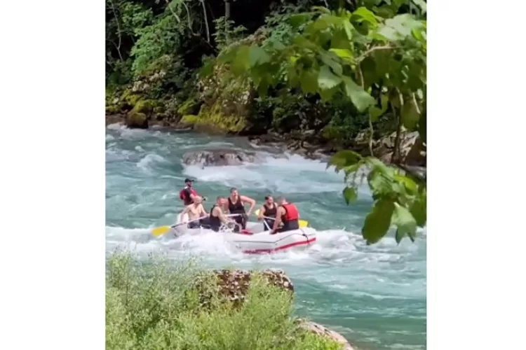 Nikola Jokić uživao u raftinu na Tari