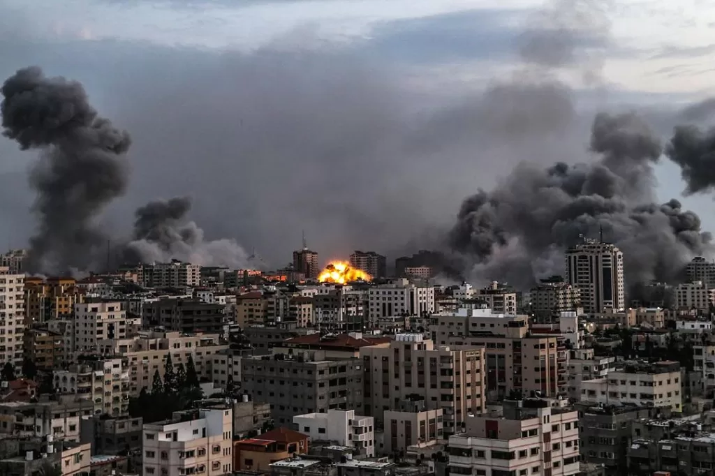 Oglasile se sirene za uzbunu: Hamas sinoć izveo raketni napad na Tel Aviv (VIDEO)