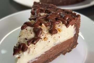 Novogodišnji kolač, gotov za 5 minuta (VIDEO)